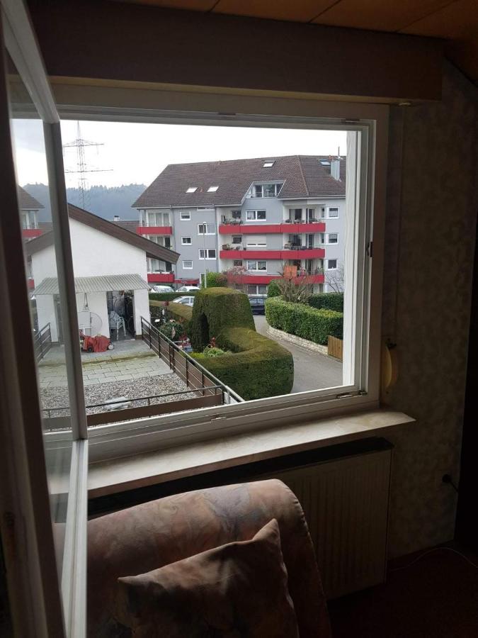 Sonnige Ruhige Dachzimmer Inkl Wifi Plus Kaffee Mit Wg Dusche Und Neuer Kueche Lörrach Exteriér fotografie